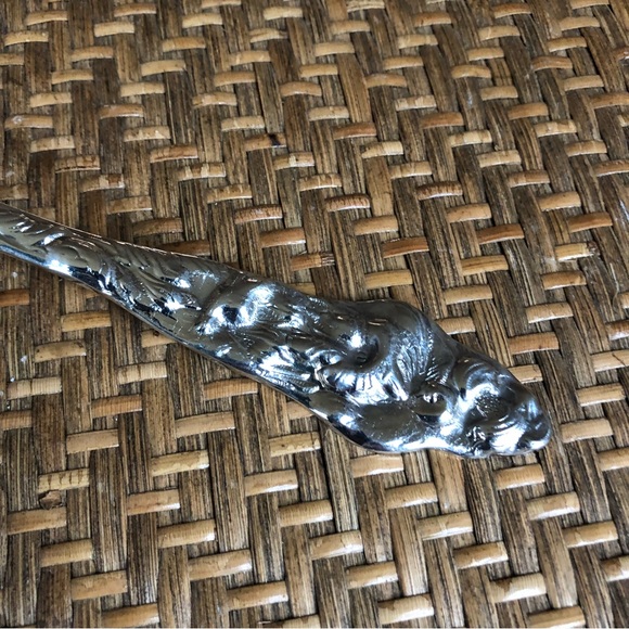 Vintage Raimond Tomato Server Silver Plate Ornate Floral - Picture 6 of 9